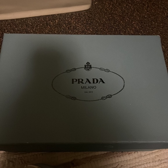 Prada Calzatures - Picture 2 of 5